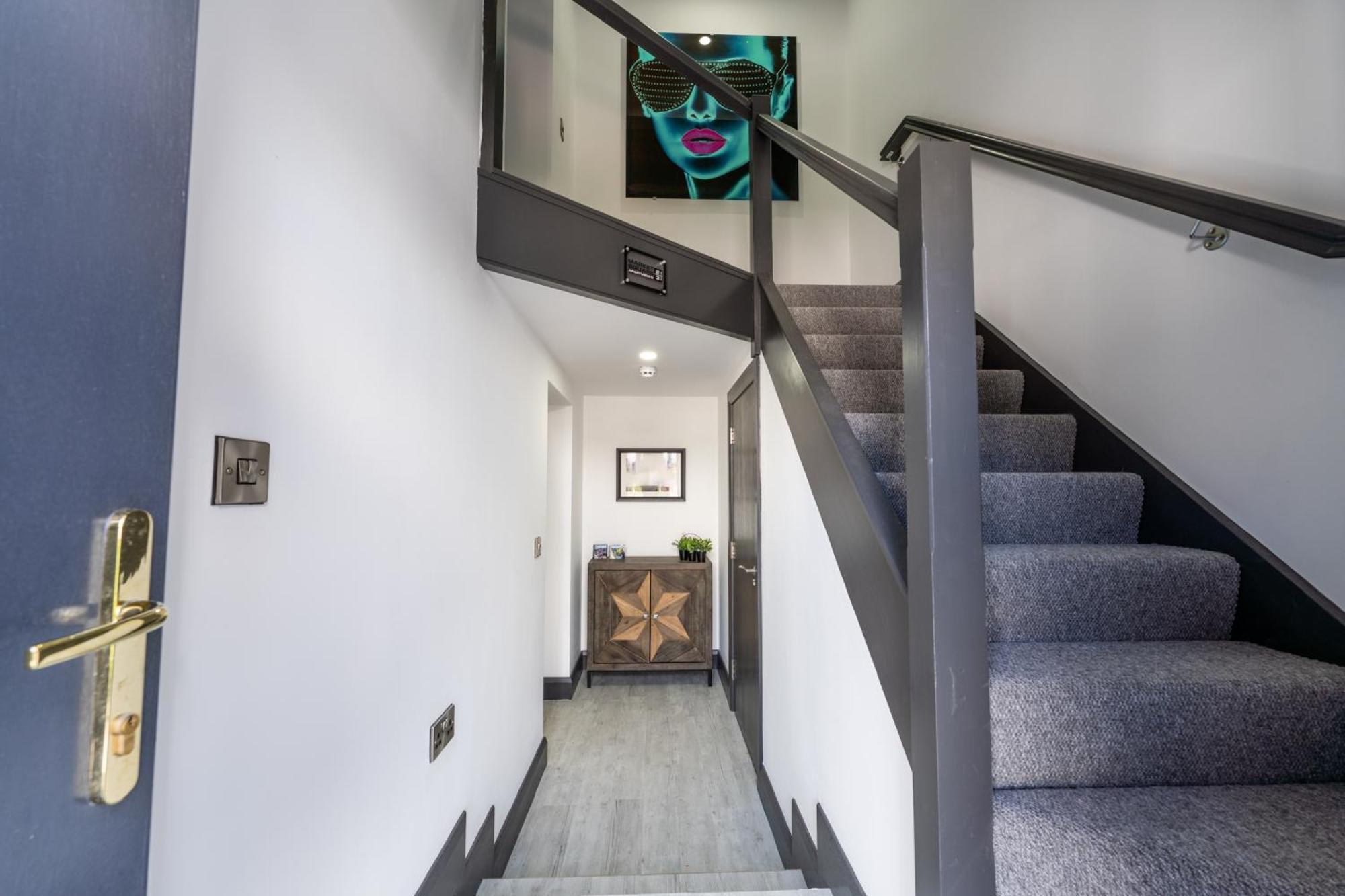 Market Square Apartments بوشميلس المظهر الخارجي الصورة